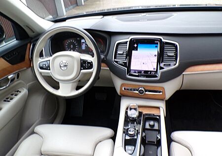 Volvo XC 90 XC90 T8 AWD"Plus Bright"/Pano/HUD/H&K/Kam/Memo