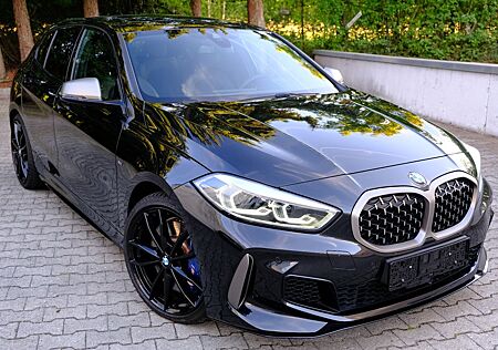 BMW M135 Baureihe 1 Lim. i xDrive MPerformance
