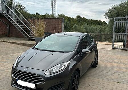 Ford Fiesta Trend / TÜV NEU