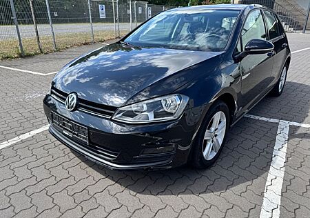 VW Golf Volkswagen 1.2 TSI Navi Bluetooth Scheckheftgepflegt