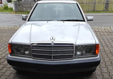 Mercedes-Benz 190 E 2.0 automatic