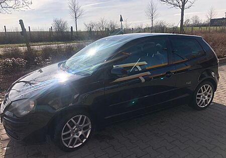 VW Polo Volkswagen 9N Black Edition Limousine 2009 1,4l 80PS