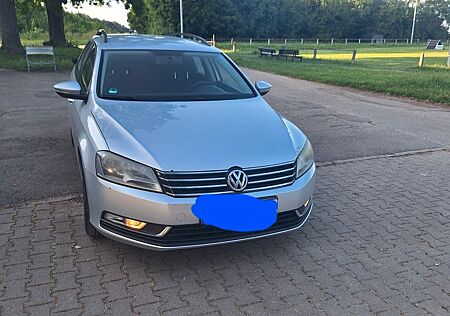 VW Passat Variant Volkswagen 1.6 TDI Trendline BMotion Tec...