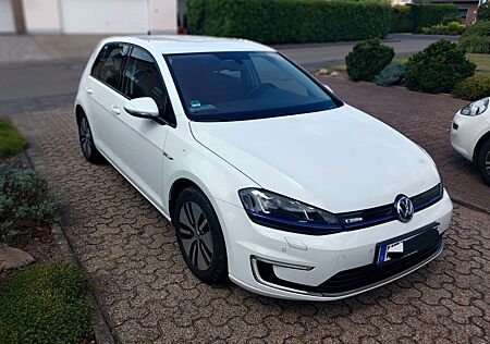 VW Golf Volkswagen e-