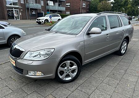 Skoda Octavia Combi Family Automatik/Xenon/AHK/SHZ/PDC