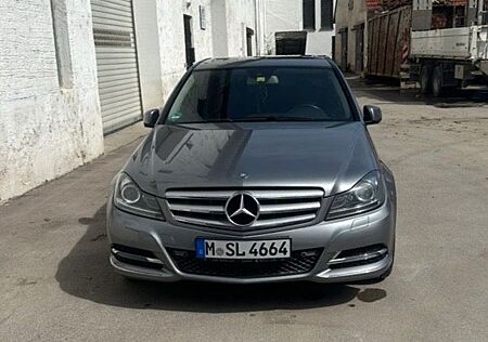 Mercedes-Benz C 220 CDI 4MATIC AVANTGARDE Autom. AVANTGARDE