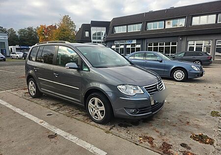 VW Touran Volkswagen Highline TÜV NEU Automatik Getriebe 7 Sit