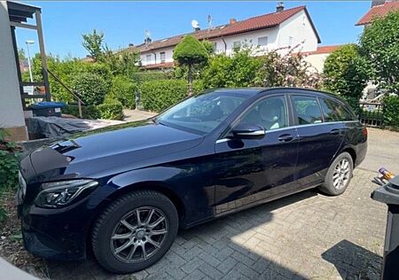 Mercedes-Benz C 220 d 4MATIC T AVANTGARDE Autom. AVANTGARDE