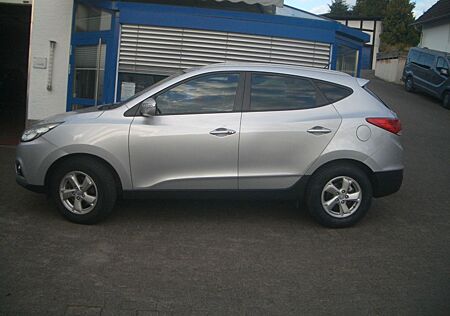 Hyundai ix35 Tucson Style 1.Hand Tüv neu