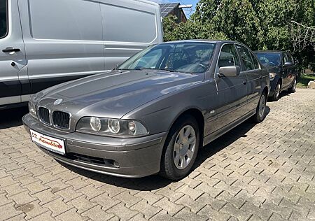 BMW 520i A *INDIVIDUAL*