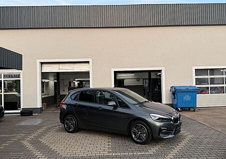 BMW 220d Active Tourer Sport Line LED Navi AHK Autom