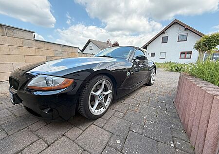 BMW Z4 3.0i - Road 3.0i *Sommerfahrzeug Top Zustand*