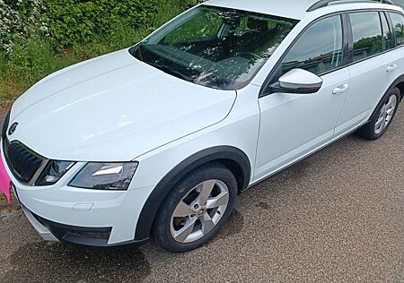 Skoda Octavia 2.0 TDI 135kW DSG 4x4 Scout Combi Scout