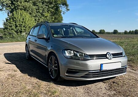 VW Golf Volkswagen VII 2.0 TDI Variante/ Anhängerkupplung/ HU