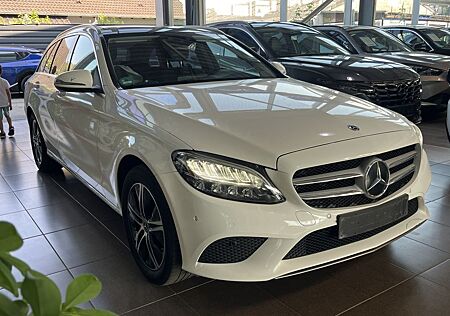 Mercedes-Benz C 200 ACC*SHZ*AHK*Navi*LED*Totwinkel*Pano*