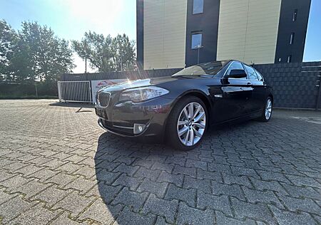 BMW 550i F10 HUD Soft-Close Leder TV Navi