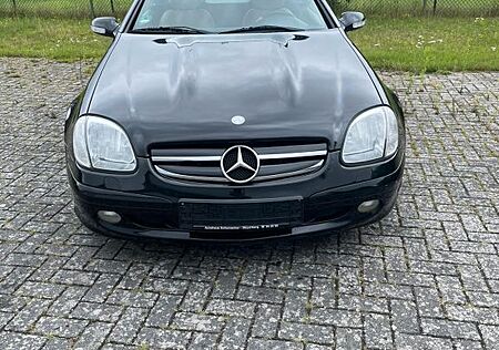 Mercedes-Benz SLK 320 -