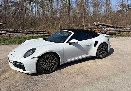 Porsche 992 Turbo Cabriolet