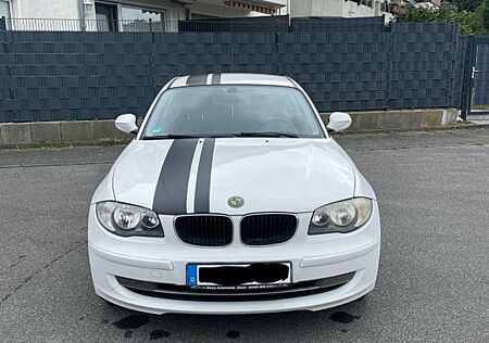 BMW 116i 2.0 / TÜV NEU / WENIG KM