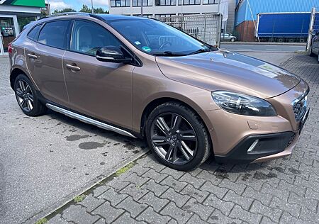 Volvo V40 CC V40 Cross Country D4 Geartronic Summum