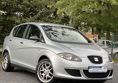 Seat Toledo Reference 1.6*Klima*AHK*Allwetter*Tüv*