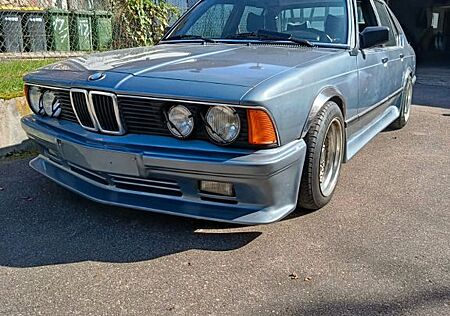 BMW 745