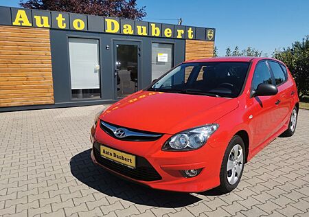 Hyundai i30 1,4+ZV+EFH+M&S+Radio/CD+Garantie