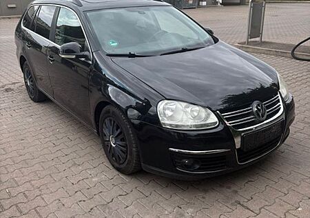 VW Golf Volkswagen Kombi mit Anhängerkupplung