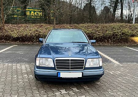 Mercedes-Benz CE 220 gebraucht kaufen Mercedes-Benz CE 220