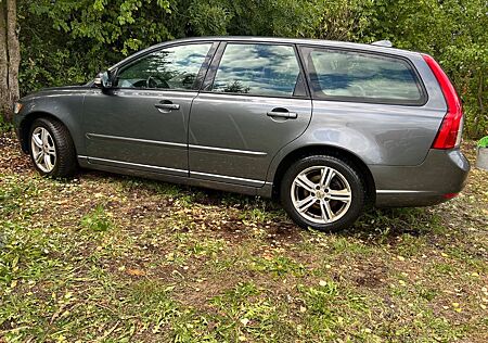 Volvo V50 D2 -