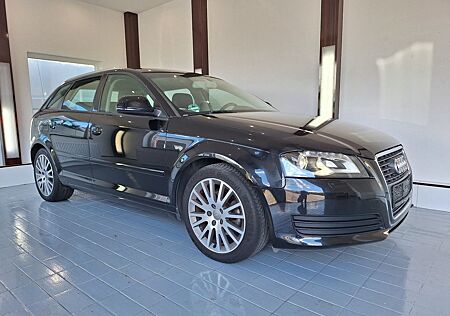 Audi A3 2.0 TDI (DPF) Ambiente*Klima*Tempomat*Xenon*