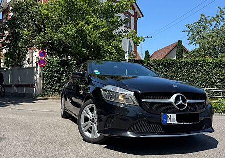Mercedes-Benz A 180 Lückenlos gewartet, Neue Bremsen TÜV 01.27