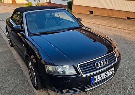 Audi A4 2.5TDI Cabriolet -S Line
