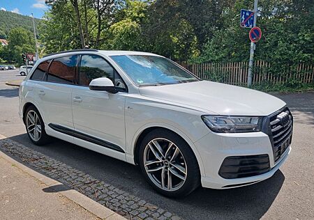 Audi Q7 3.0 TDI quattro 3×S line