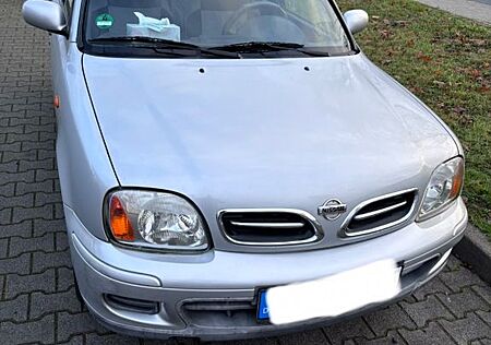 Nissan Micra 1.0I Automatic 82000km