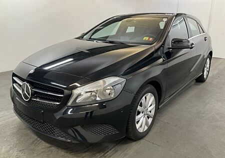 Mercedes-Benz A 200 A-Klasse BlueEfficiency.Automatik.Navi.PDC