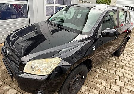 Toyota RAV 4 2.2-l-D-4D 4x4 - 1.Hand 166tkm
