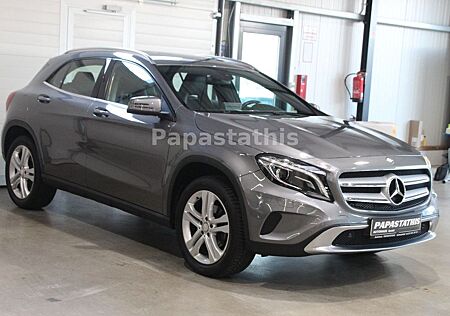 Mercedes-Benz GLA 200 *NAVI*BI-XENON*PDC*SHZ*18ZOLL*