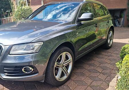 Audi Q5 3.0 TDI S tronic quattro -