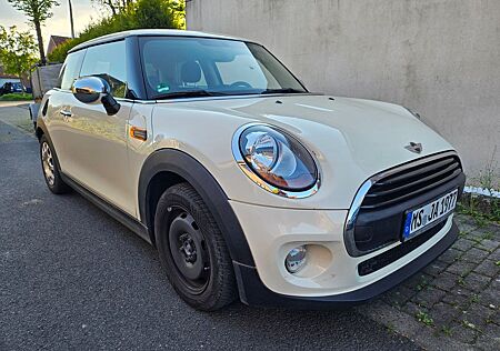 Mini ONE First SALT Klima USB 2. Hand gepflegt EURO 6