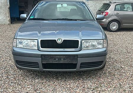 Skoda Octavia 1.6 Ambiente