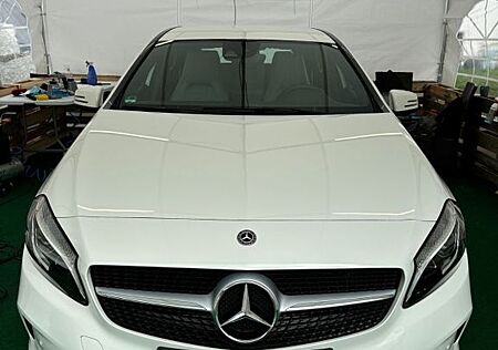 Mercedes-Benz A 180 -