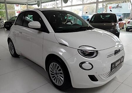 Fiat 500E 500 e - 42kWh Sitzheizung- Parksensoren-Rückfahr