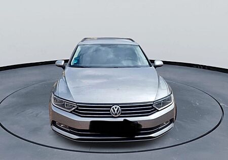VW Passat Variant Volkswagen 2.0 TDI BMT Trendline