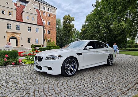 BMW M5 F10 LCI