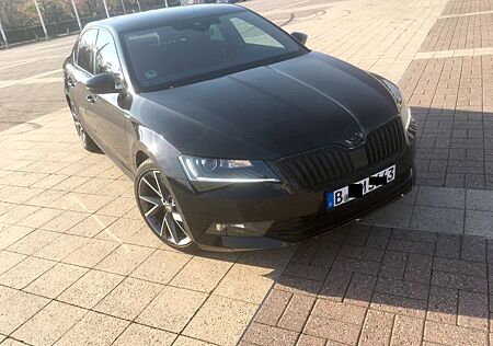 Skoda Superb 280PS DSG 4x4 SportLine Canton Standheizu