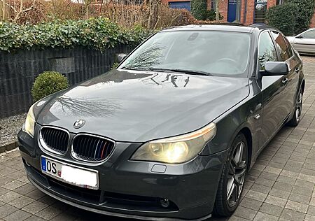 BMW 520i