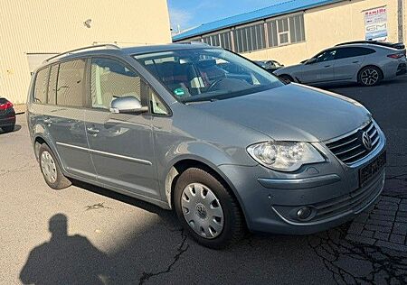 VW Touran Volkswagen Highline,Navi,Bi Xenon,Winter Paket,Anhän