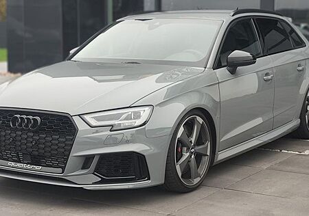 Audi RS3 2.5 TFSI *NARDOGRAU*OPTIKSCHWARZ*MATRIXLED*