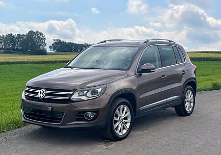VW Tiguan Volkswagen 2.0 TDI DSG 4MOTION - TOP , neue Reifen